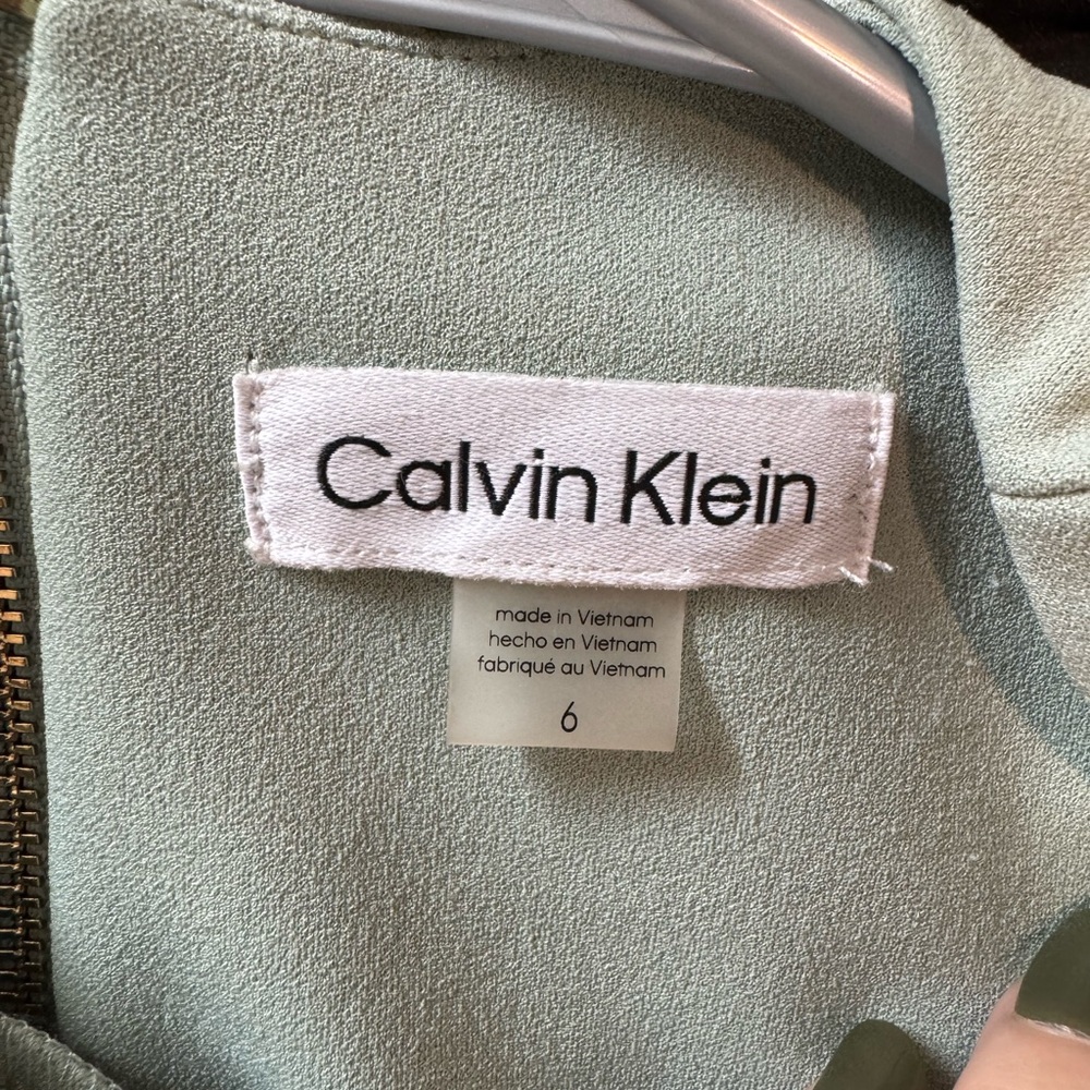 Calvin Klein Sage Midi Dress - Picture 3 of 3